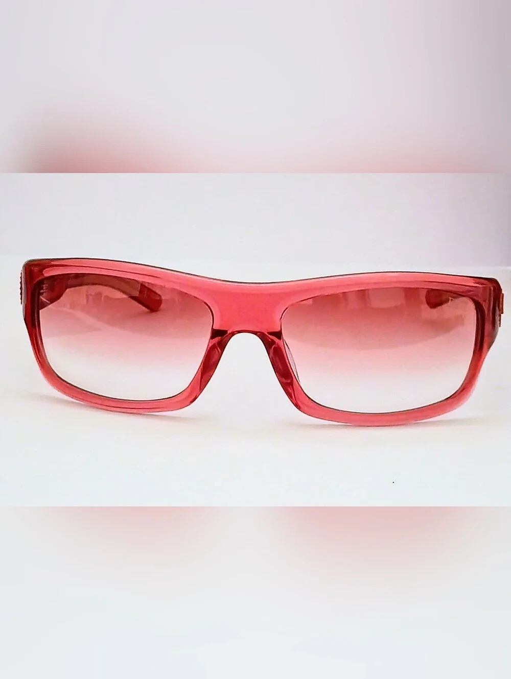 NIB Benefit x DEZI Tints Out Sunglasses & Dark Cherry Benetint Set LE